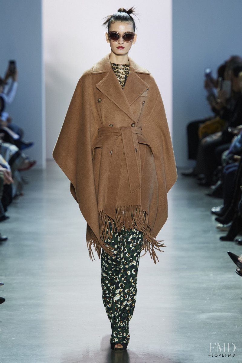 Badgley Mischka fashion show for Autumn/Winter 2020