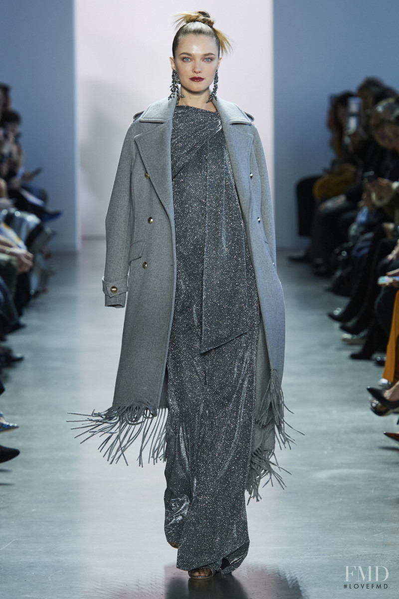 Badgley Mischka fashion show for Autumn/Winter 2020