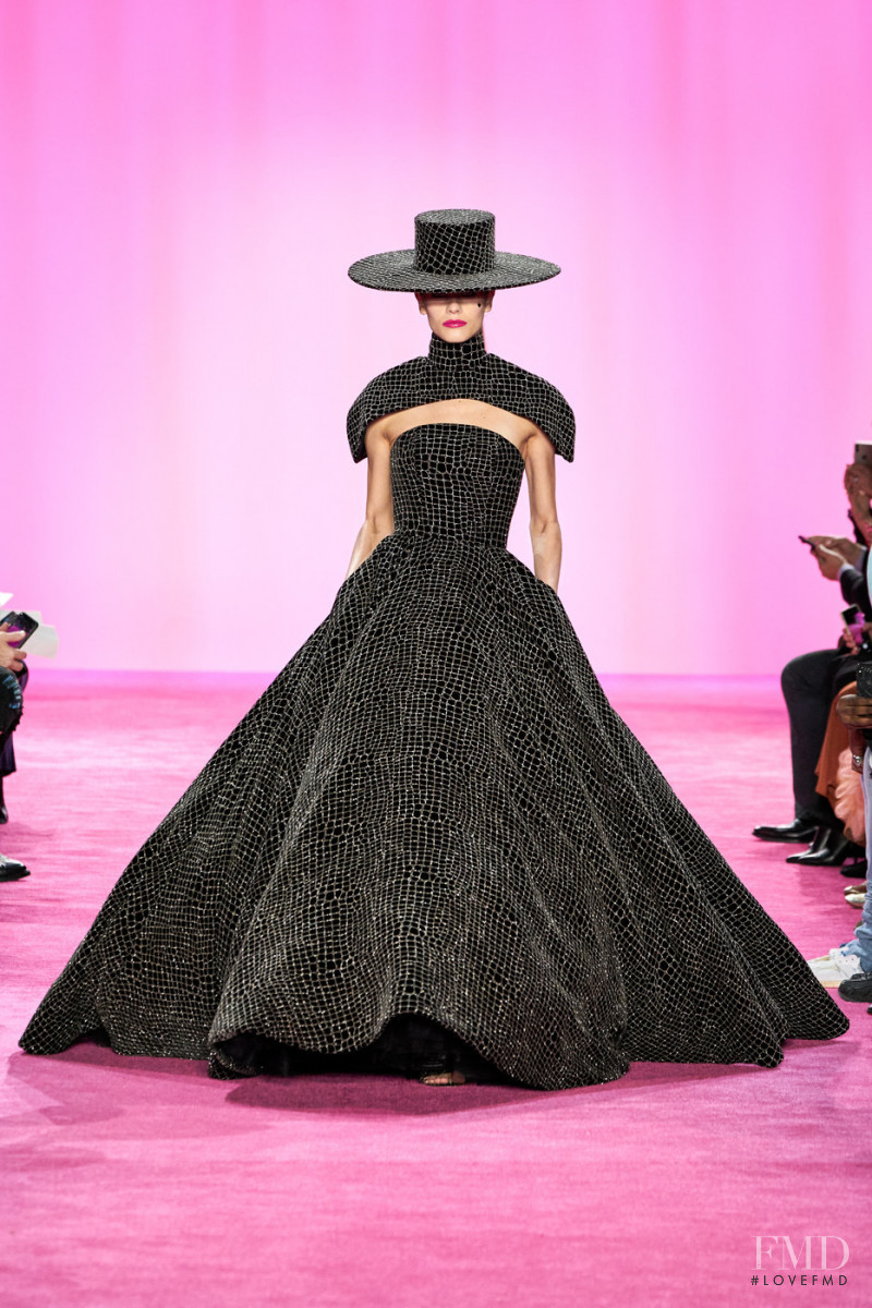 Darya Kostenich featured in  the Christian Siriano fashion show for Autumn/Winter 2020