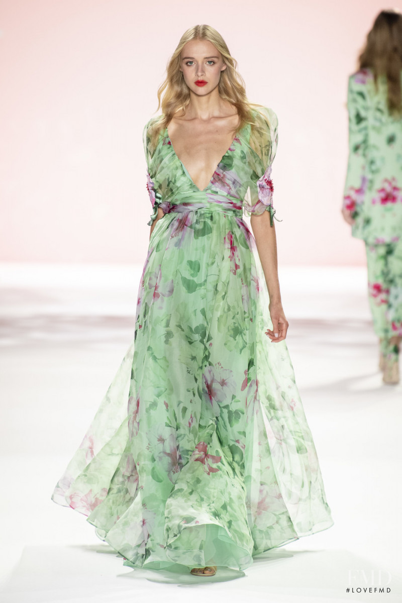 Badgley Mischka fashion show for Spring/Summer 2020