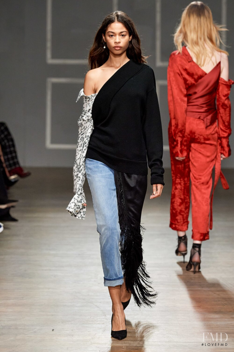 Zoe Thaets featured in  the Hellessy fashion show for Autumn/Winter 2020