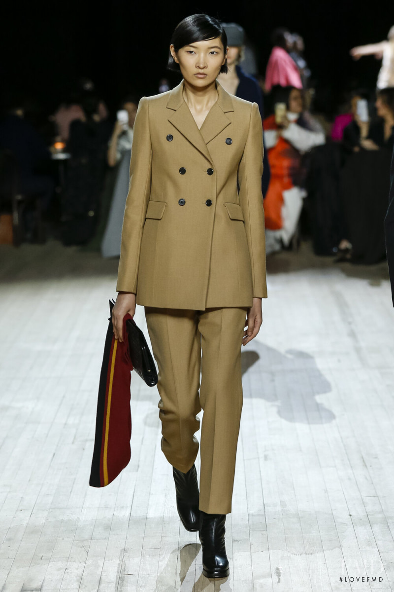 Qin Lei featured in  the Marc Jacobs fashion show for Autumn/Winter 2020