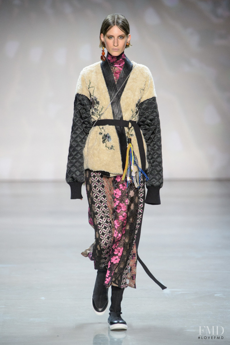 Vivienne Tam fashion show for Autumn/Winter 2018