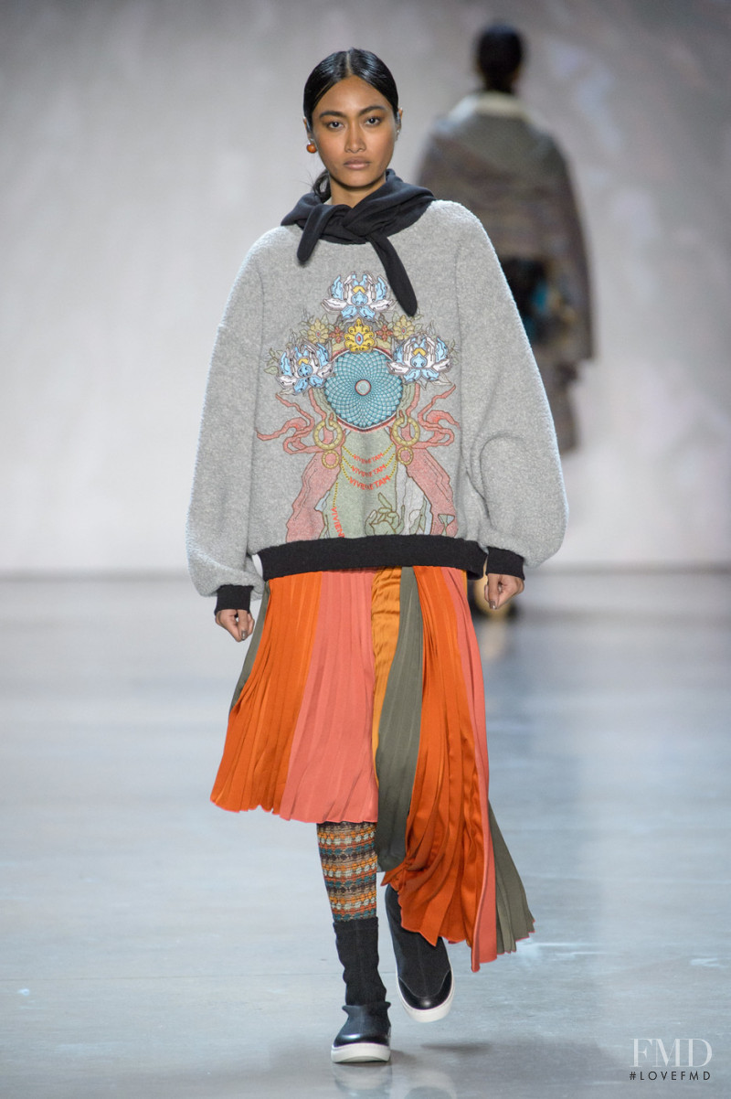 Vivienne Tam fashion show for Autumn/Winter 2018