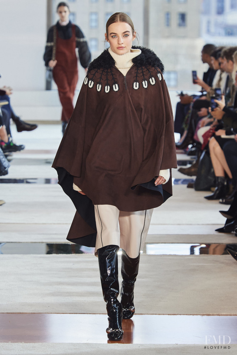 Maartje Verhoef featured in  the Longchamp fashion show for Autumn/Winter 2020