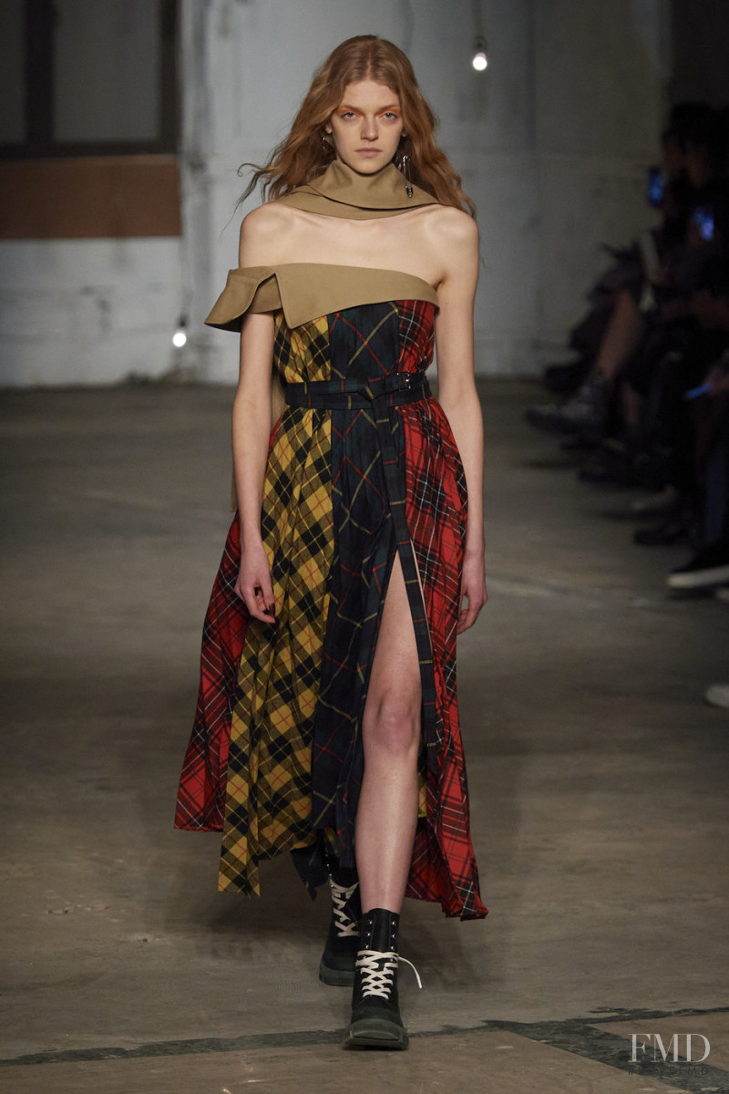 Eliza Kallmann featured in  the Monse fashion show for Autumn/Winter 2020