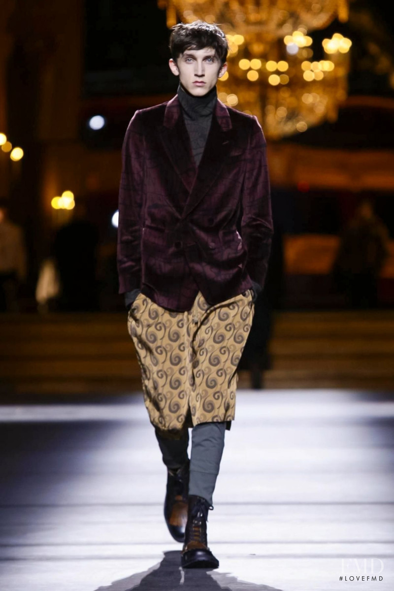 Dries van Noten fashion show for Autumn/Winter 2016