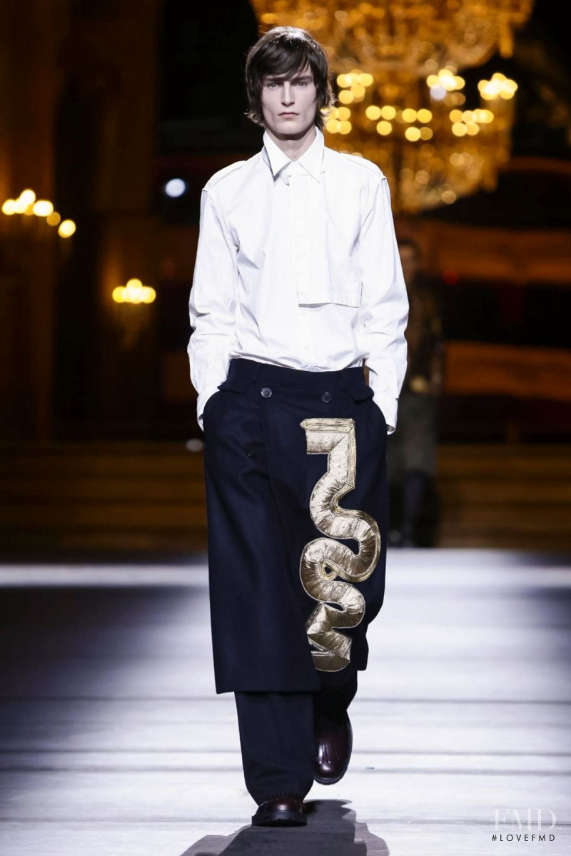 Dries van Noten fashion show for Autumn/Winter 2016