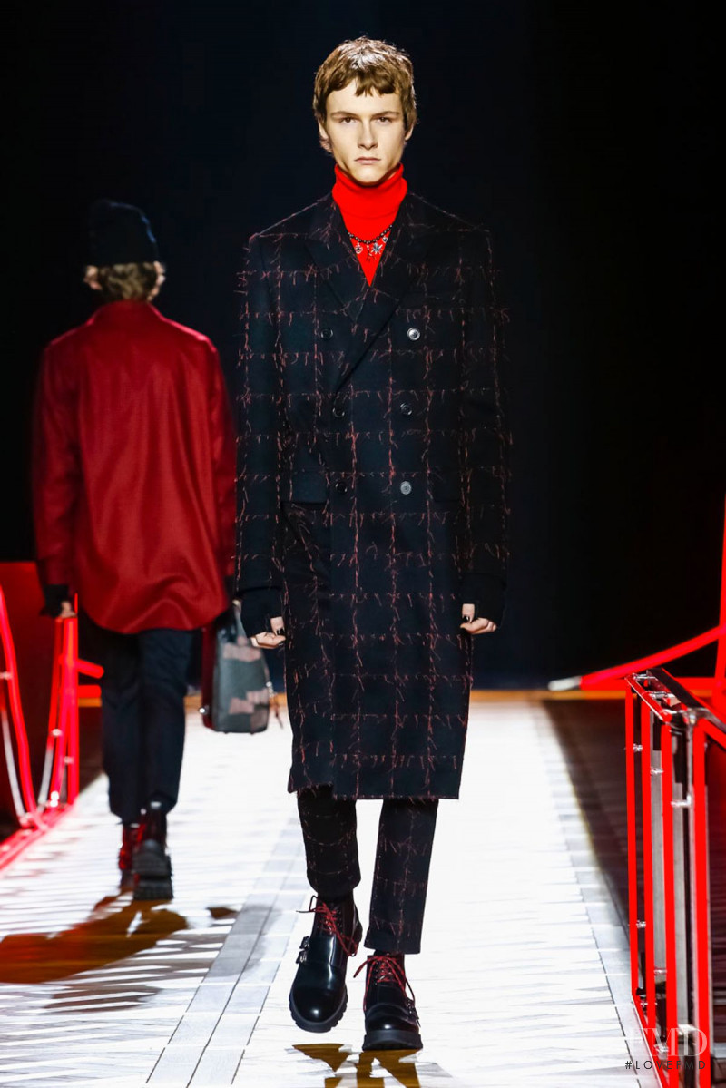 Dior Homme fashion show for Autumn/Winter 2016