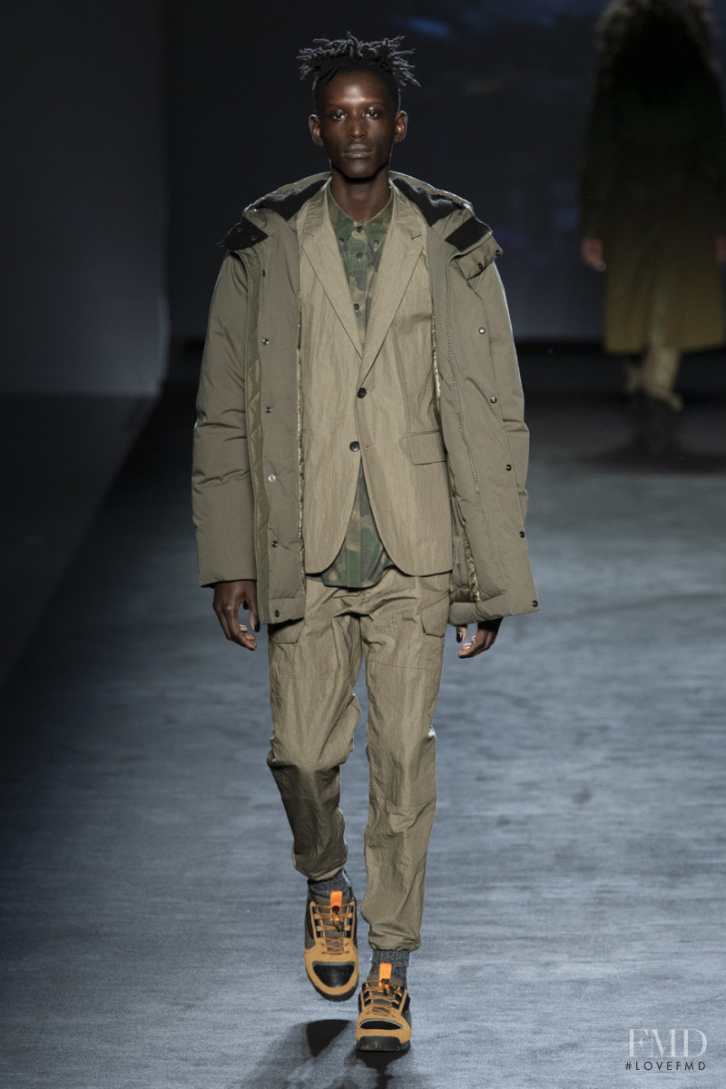 Hella Tall featured in  the rag & bone fashion show for Autumn/Winter 2020