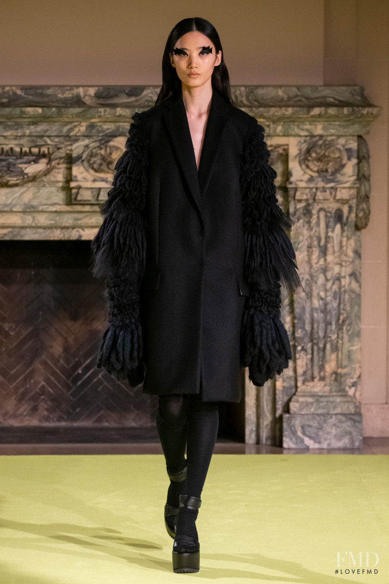 Liu Huan featured in  the Vera Wang fashion show for Autumn/Winter 2020