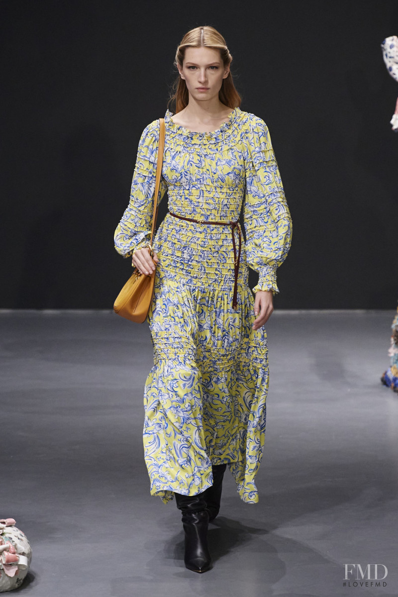 Liz Kennedy featured in  the Tory Burch fashion show for Autumn/Winter 2020