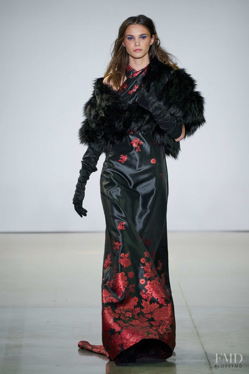 Tadashi Shoji fashion show for Autumn/Winter 2020