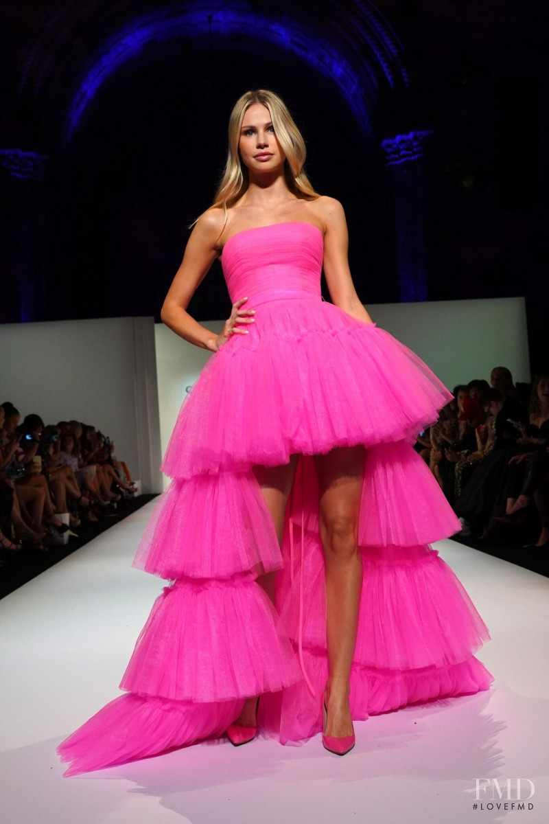 Scarlett Leithold featured in  the Sherri Hill fashion show for Spring/Summer 2020