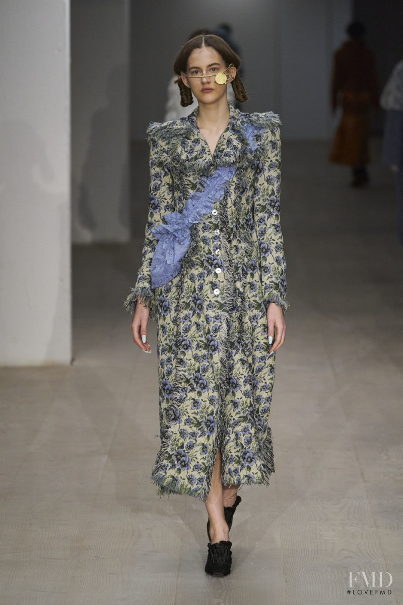 Adrianna Lenarczyk featured in  the Yuhan Wang fashion show for Autumn/Winter 2020