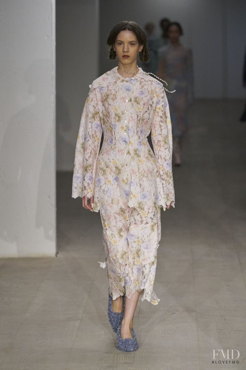 Yuhan Wang fashion show for Autumn/Winter 2020