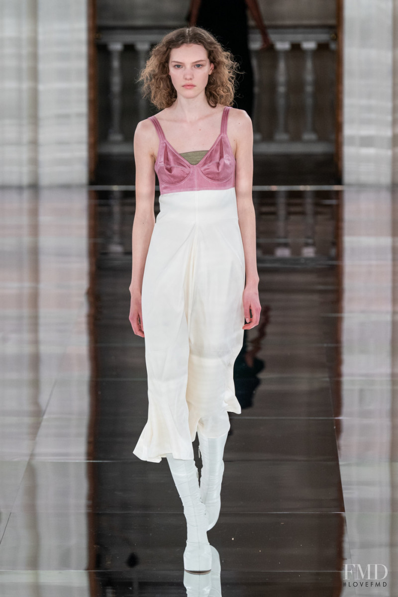 Penelope Ternes featured in  the Victoria Beckham fashion show for Autumn/Winter 2020