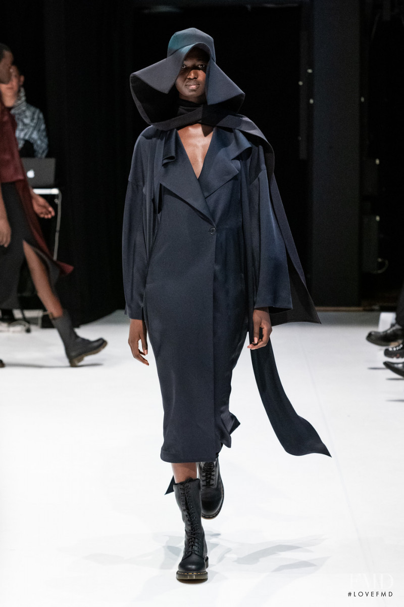 Hussein Chalayan fashion show for Autumn/Winter 2020