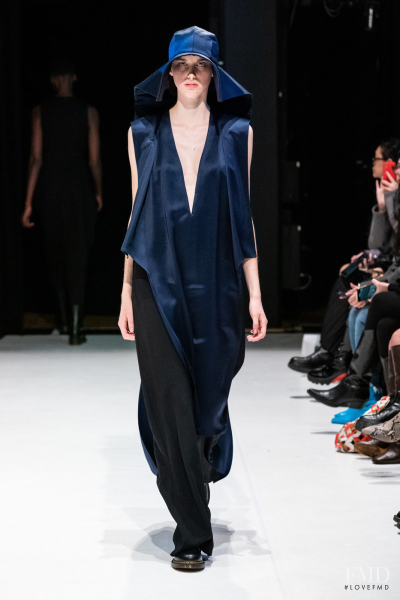 Hussein Chalayan fashion show for Autumn/Winter 2020