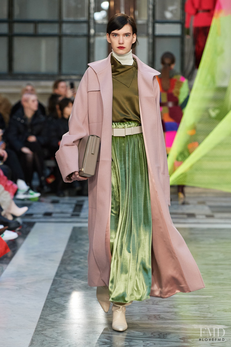 Roksanda Ilincic fashion show for Autumn/Winter 2020