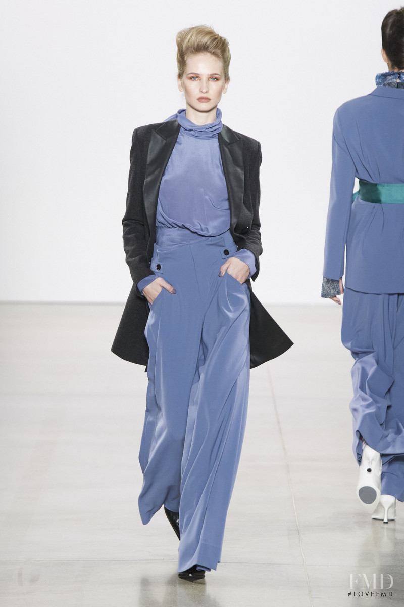 Amanda Söderberg featured in  the Taoray Wang fashion show for Autumn/Winter 2020
