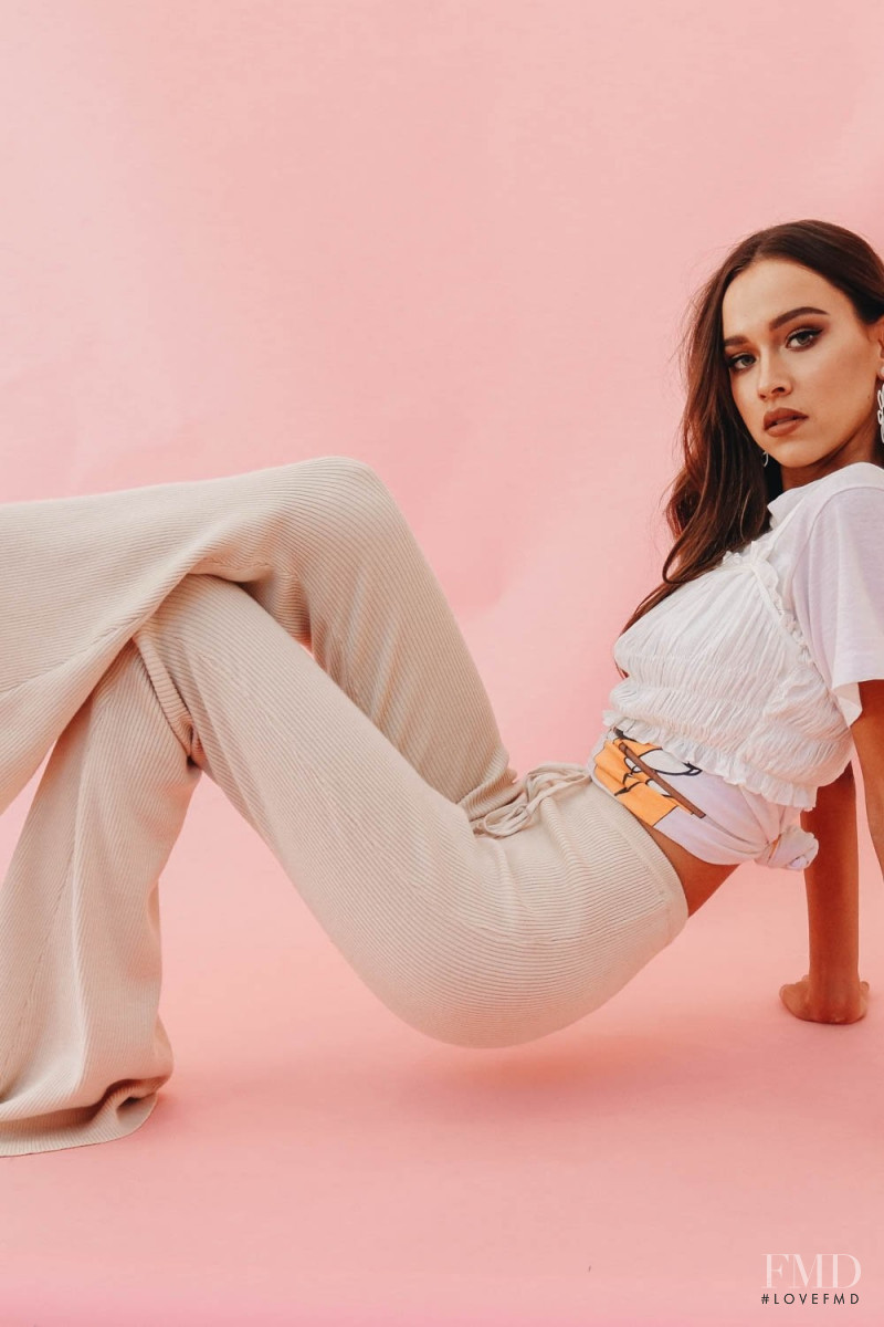 Isabelle Mathers featured in  the Verge Girl catalogue for Autumn/Winter 2018