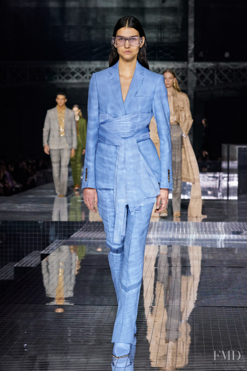 Eugenia Dubinova featured in  the Burberry fashion show for Autumn/Winter 2020