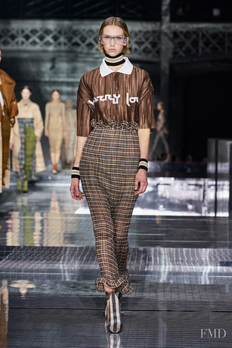 Bente Oort featured in  the Burberry fashion show for Autumn/Winter 2020