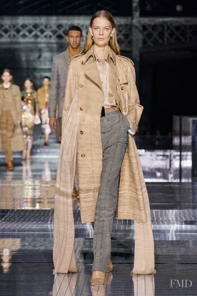 Lexi Boling featured in  the Burberry fashion show for Autumn/Winter 2020