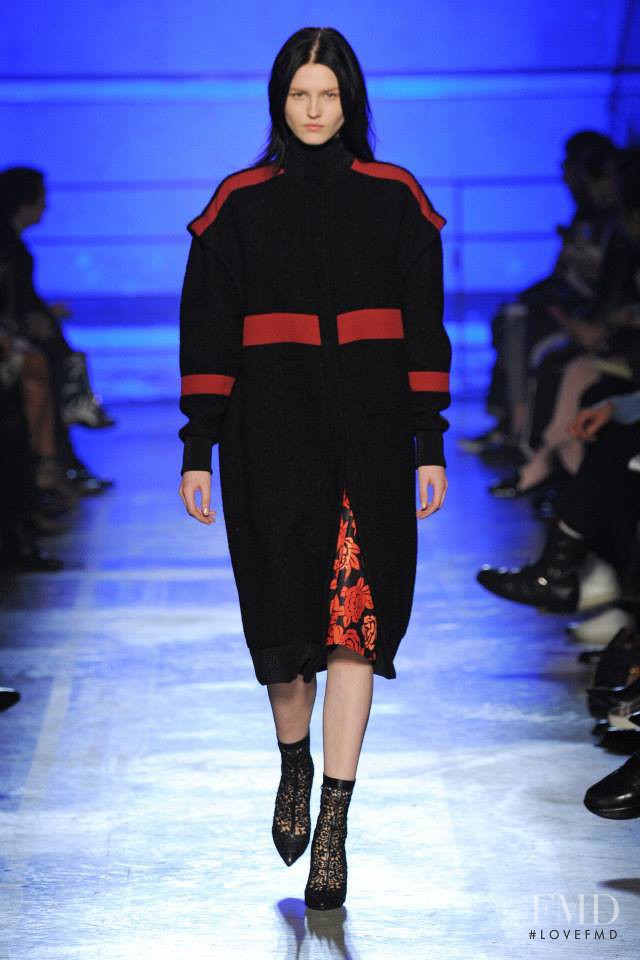 Katlin Aas featured in  the Emanuel Ungaro fashion show for Autumn/Winter 2014