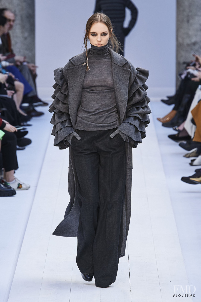 Fran Summers featured in  the Max Mara fashion show for Autumn/Winter 2020