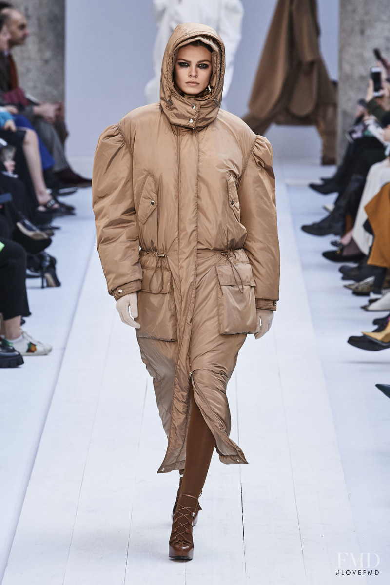 Cara Taylor featured in  the Max Mara fashion show for Autumn/Winter 2020