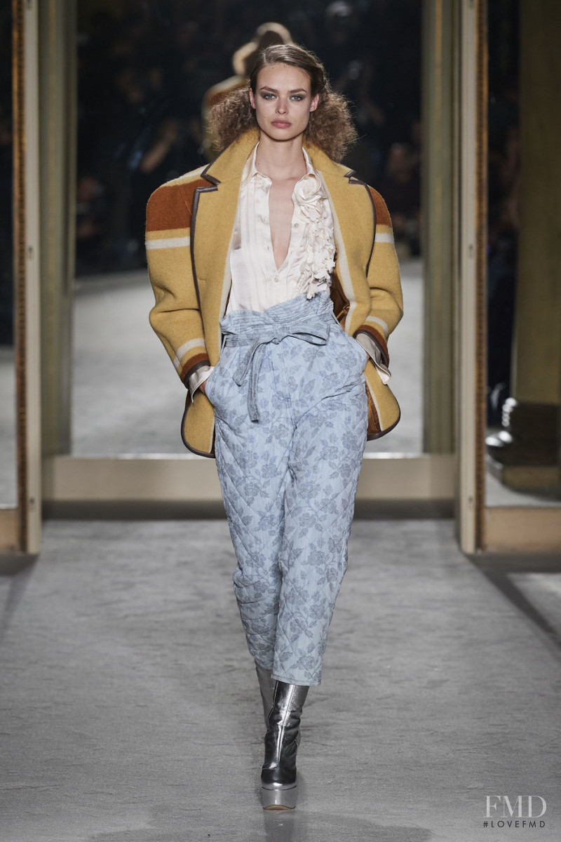 Birgit Kos featured in  the Philosophy di Lorenzo Serafini fashion show for Autumn/Winter 2020