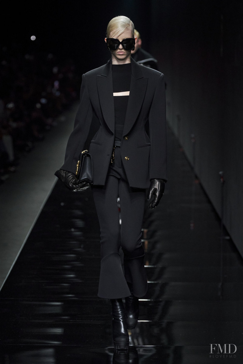 Xara Giulia Pullens-de Wit featured in  the Versace fashion show for Autumn/Winter 2020