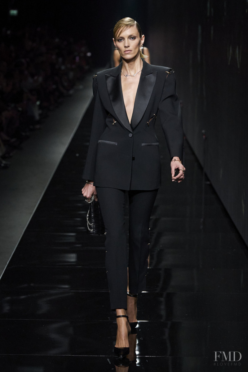 Anja Rubik featured in  the Versace fashion show for Autumn/Winter 2020