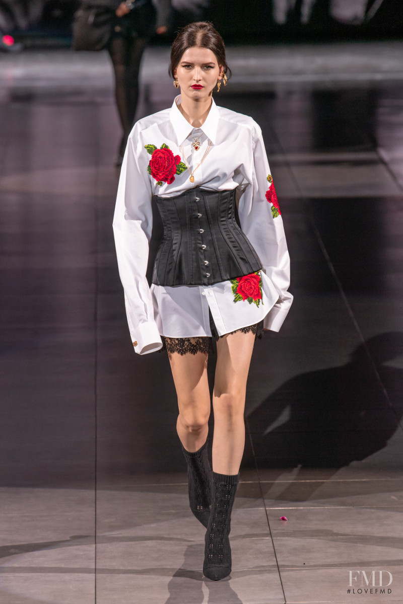 Katlin Aas featured in  the Dolce & Gabbana fashion show for Autumn/Winter 2020