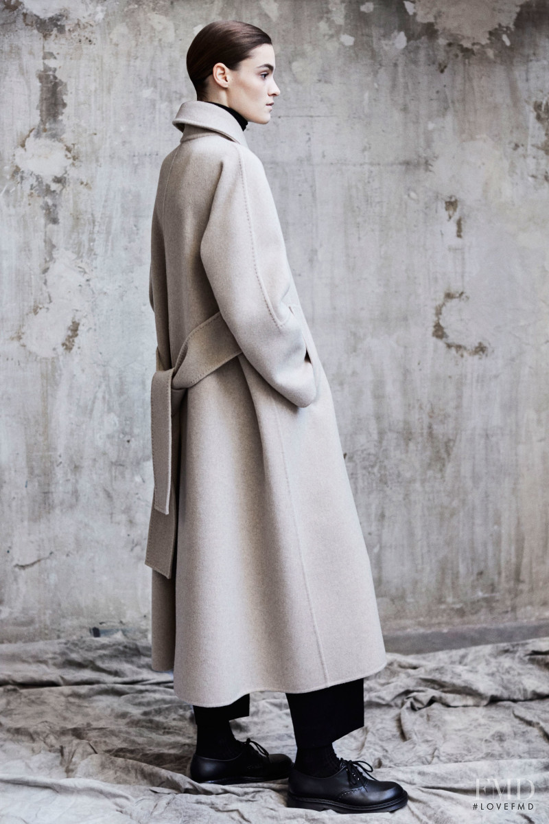 Max Mara Atelier lookbook for Autumn/Winter 2019