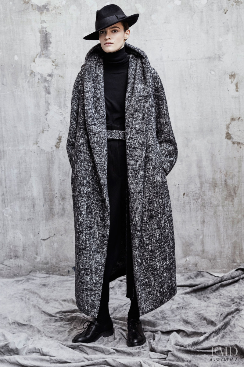 Max Mara Atelier lookbook for Autumn/Winter 2019