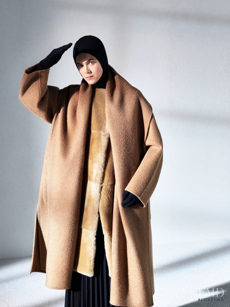 Max Mara Atelier lookbook for Autumn/Winter 2018