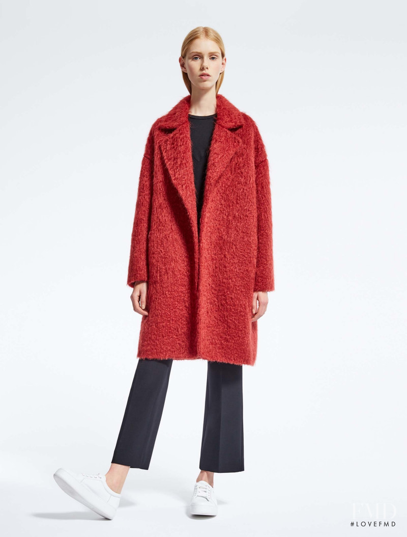 Max Mara Atelier lookbook for Autumn/Winter 2016