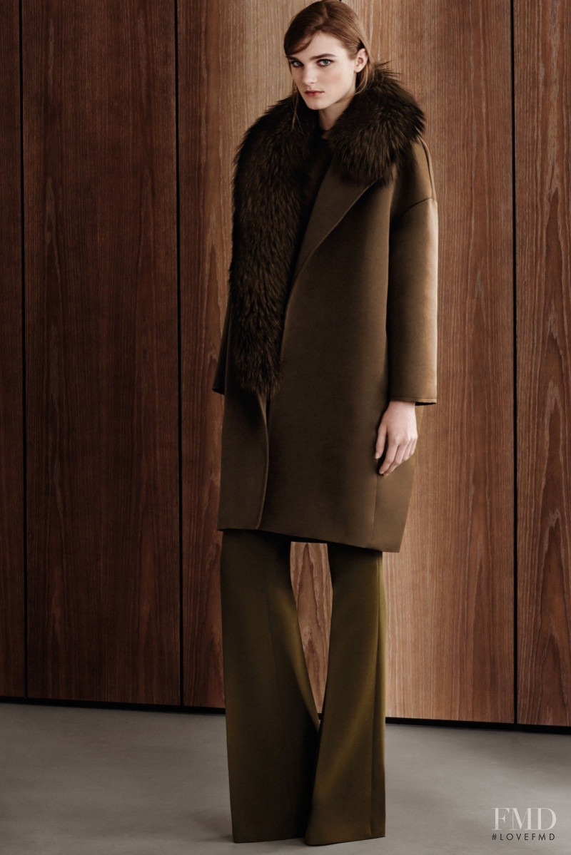 Max Mara Atelier lookbook for Autumn/Winter 2015