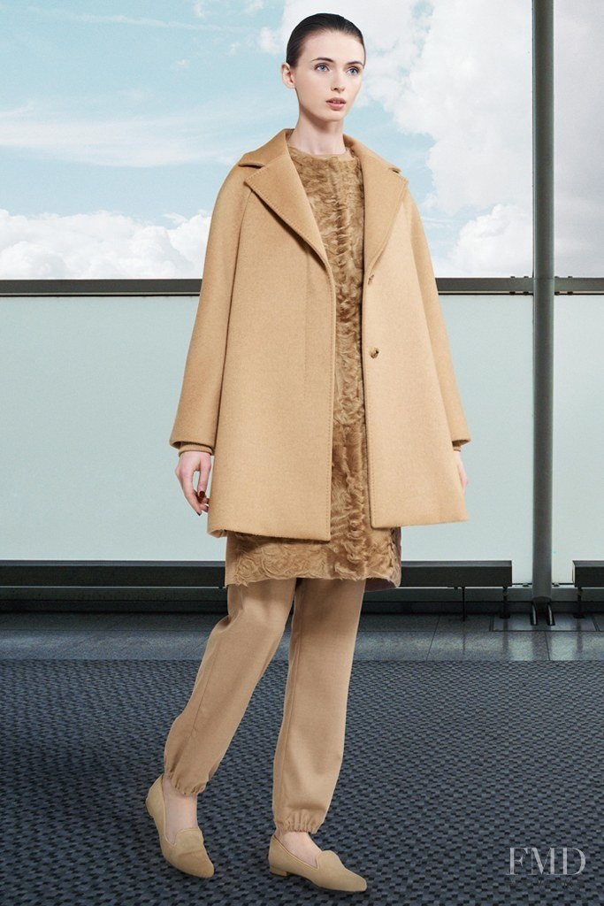 Max Mara Atelier lookbook for Autumn/Winter 2012