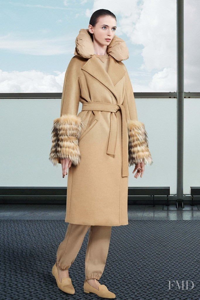 Max Mara Atelier lookbook for Autumn/Winter 2012