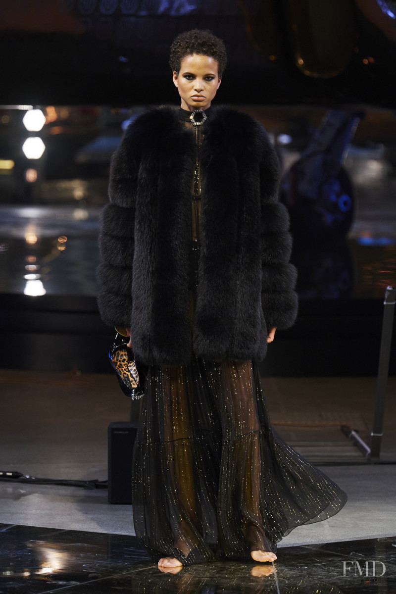 Litza Veloz featured in  the Philipp Plein fashion show for Autumn/Winter 2020