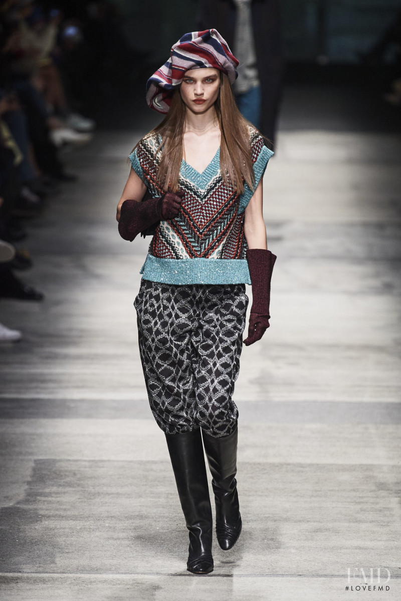 Meghan Roche featured in  the Missoni fashion show for Autumn/Winter 2020