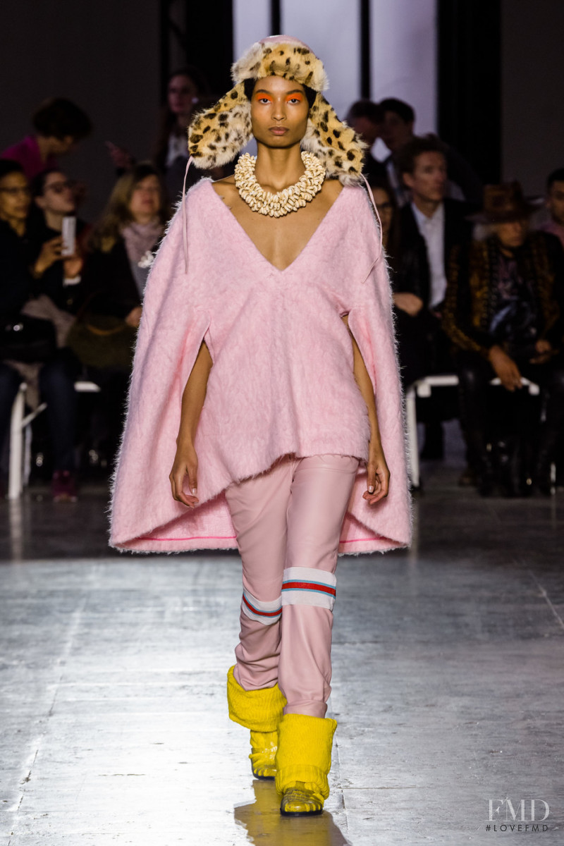 Junko Shimada fashion show for Autumn/Winter 2018