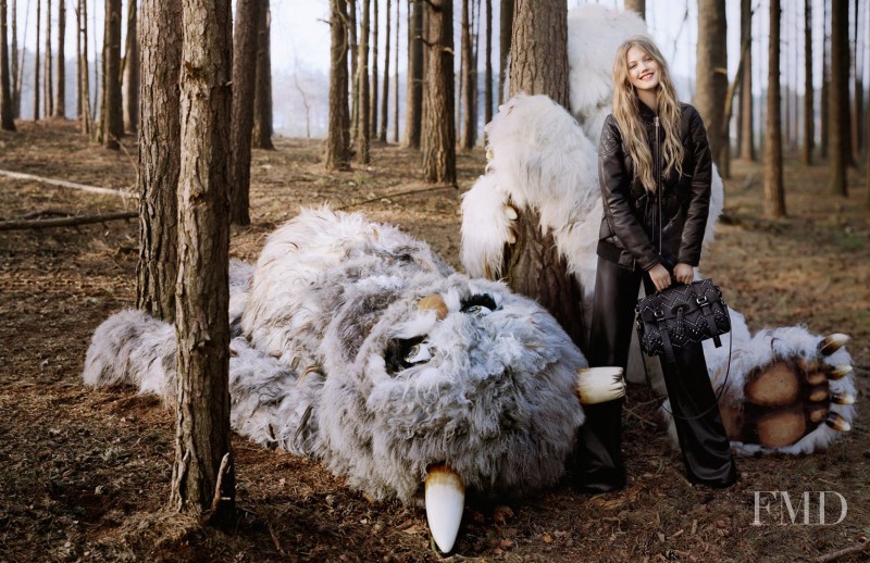 Lindsey Wixson featured in  the Mulberry advertisement for Autumn/Winter 2012