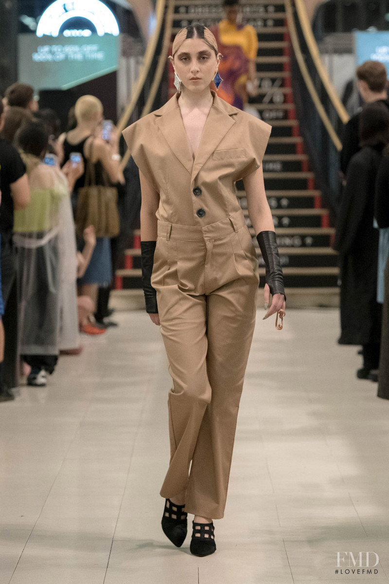 Anel Rodriguez featured in  the Barragán fashion show for Spring/Summer 2019