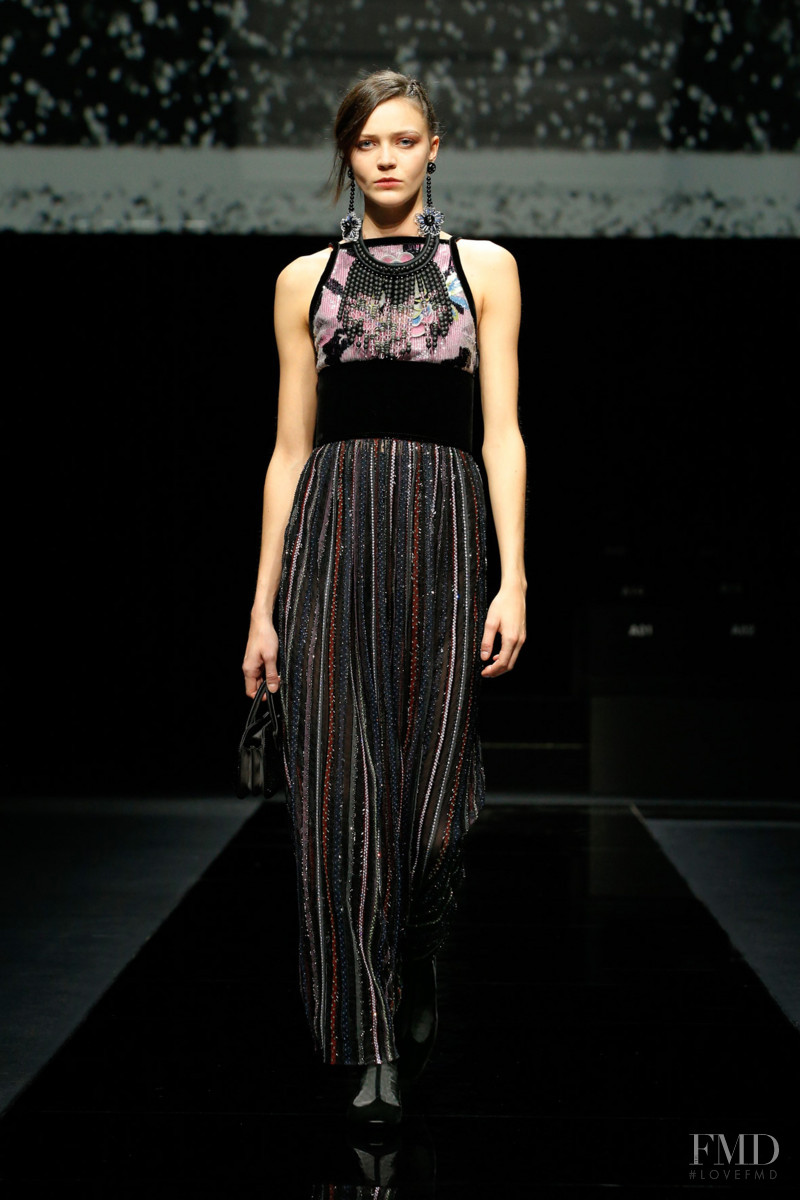 Anniek Verfaille featured in  the Giorgio Armani fashion show for Autumn/Winter 2020