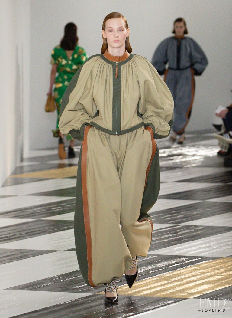 Isabel Monsees featured in  the Loewe fashion show for Autumn/Winter 2020